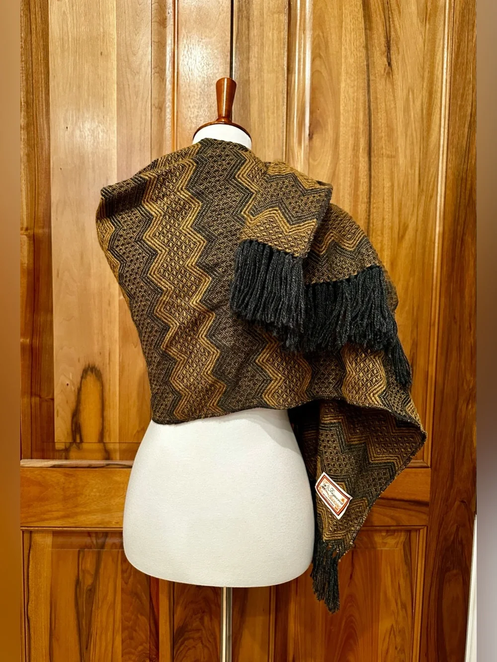Peru Figueroa Alpaca Navy-Blue/Khaki Chevron Knit Wide Blanket Scarf/Shawl, EUC